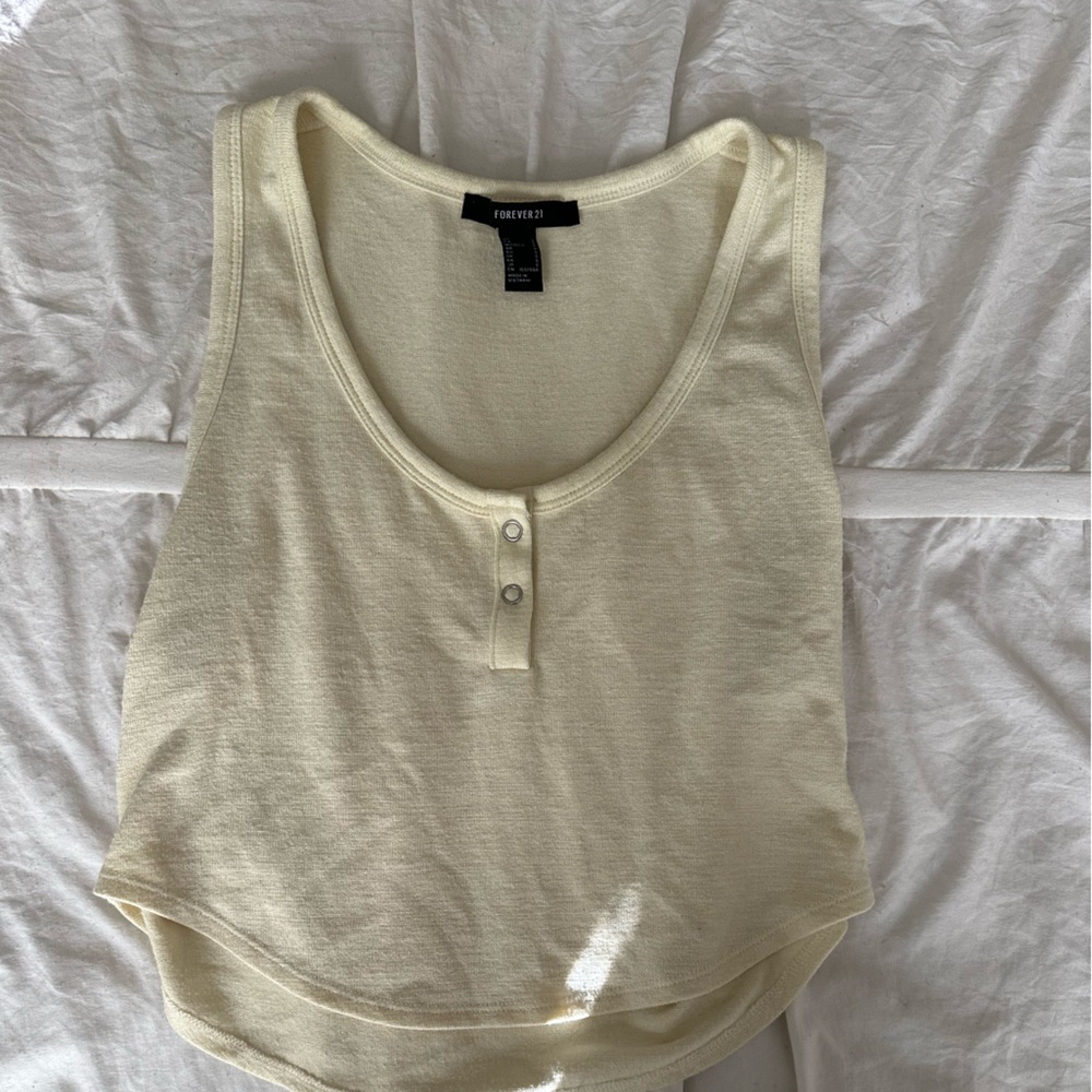 Pastel yellow flowy cropped tank